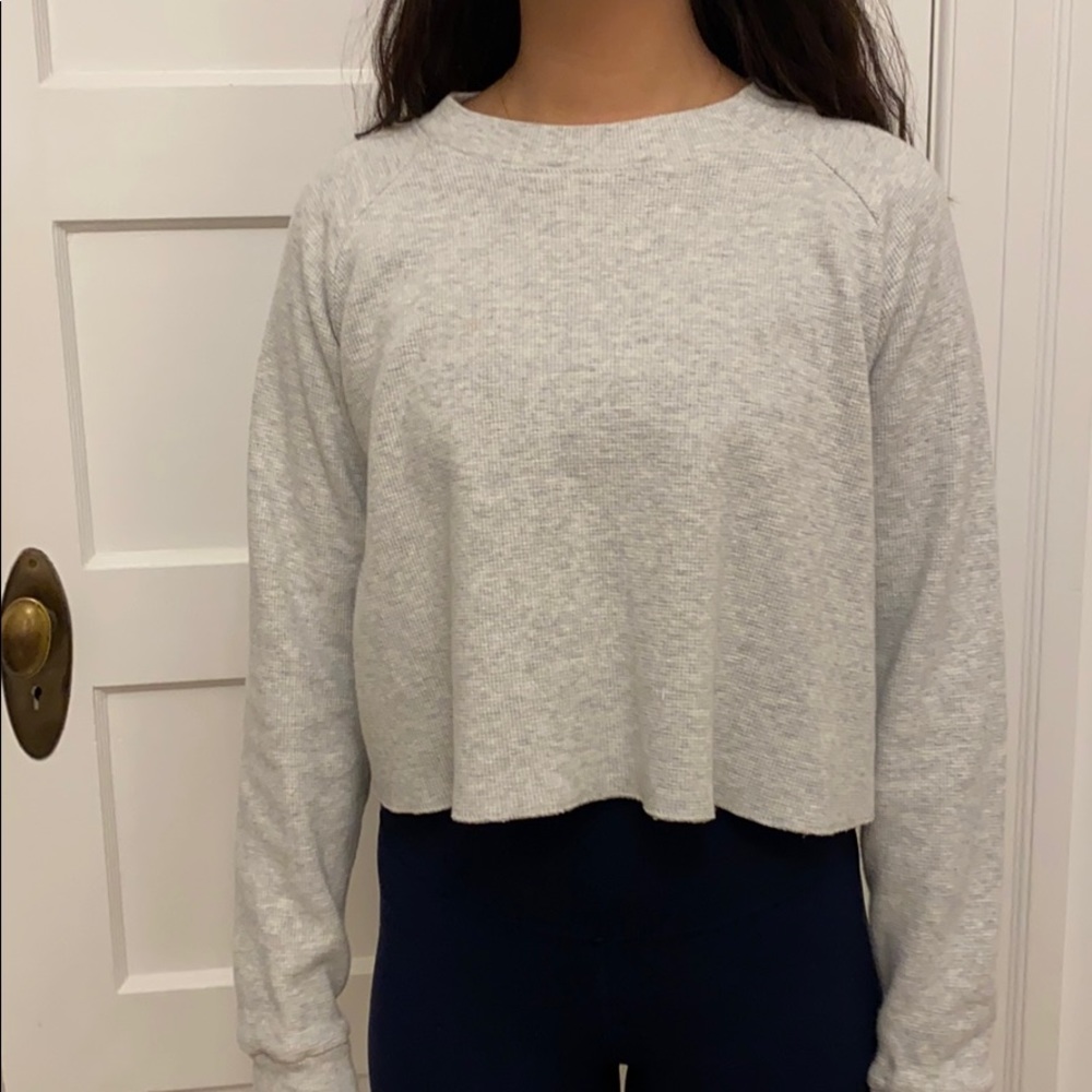Brandy Melville cropped long sleeve